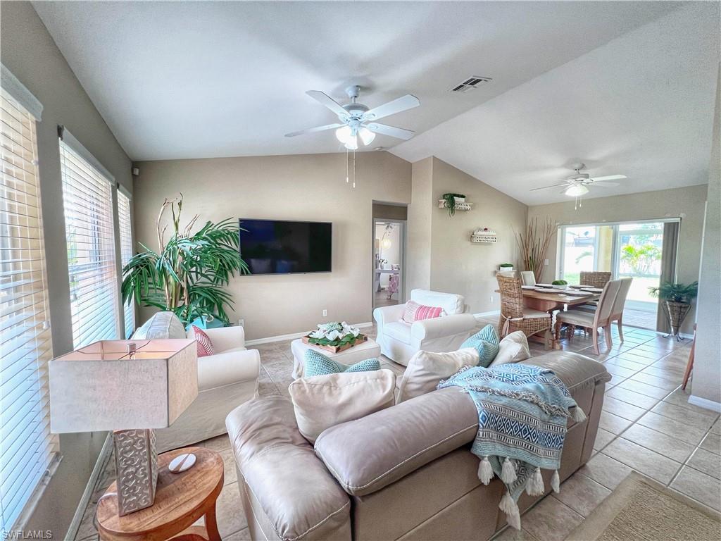 137 17th Ter Property Photo 2