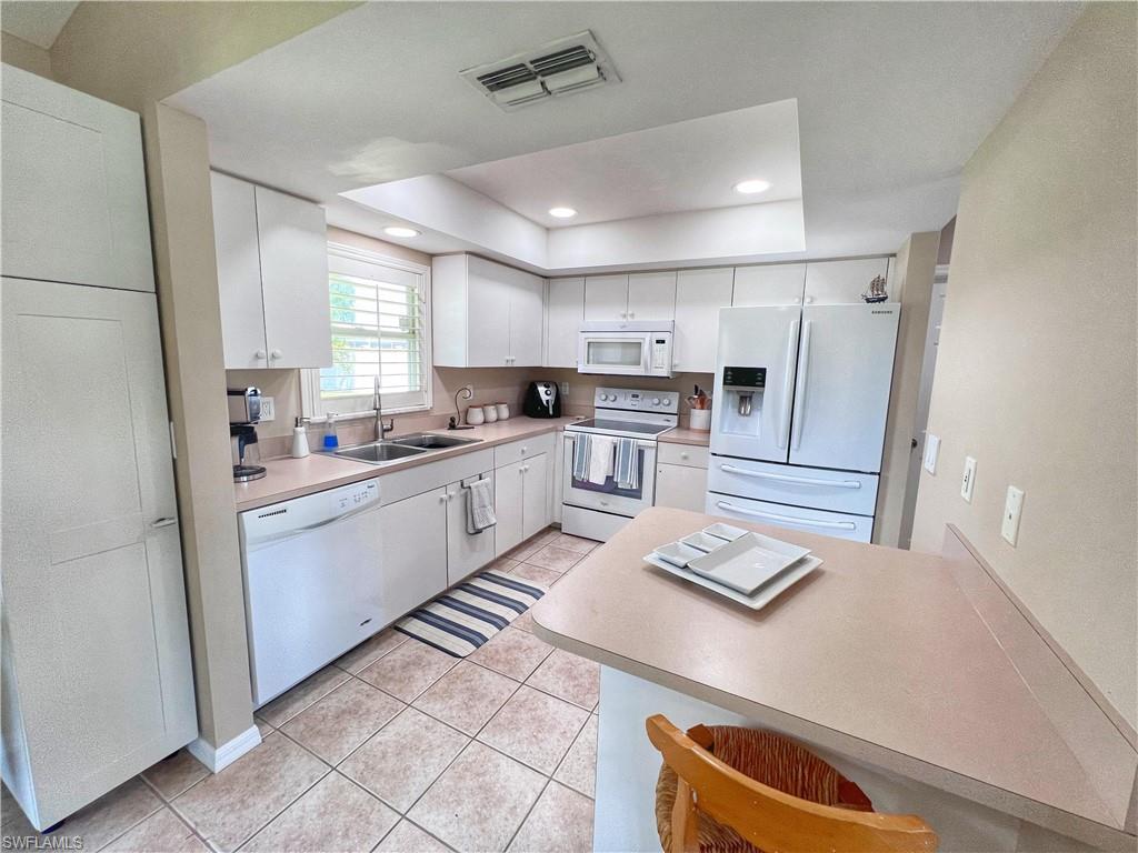 137 17th Ter Property Photo 4