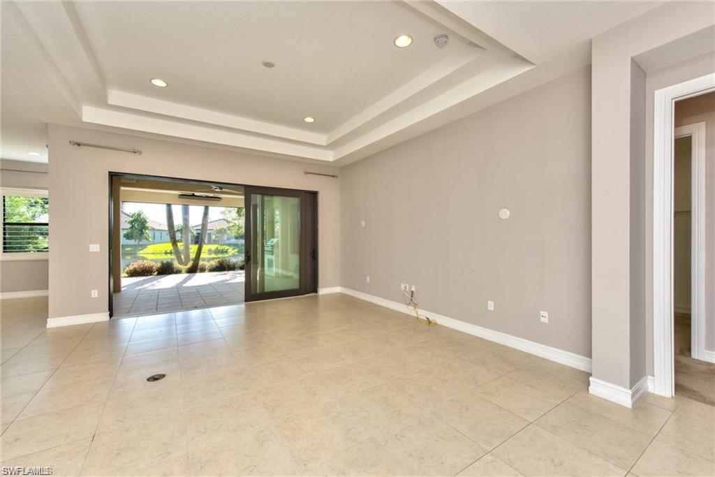 9336 Woodhurst Dr Property Photo 7