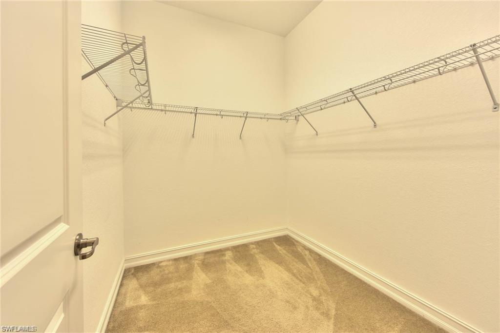 9336 Woodhurst Dr Property Photo 16