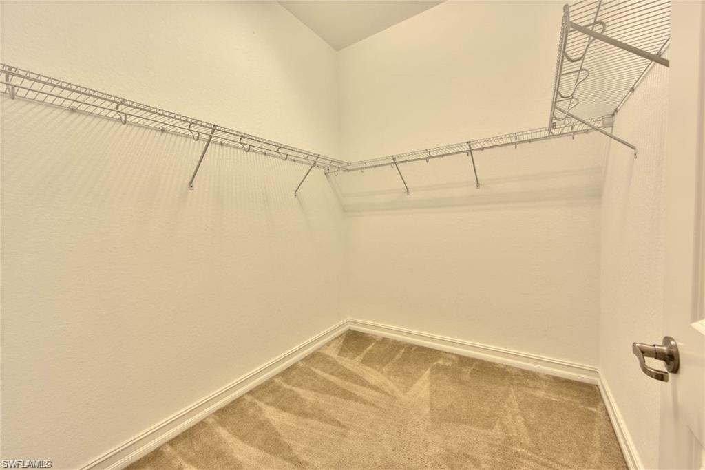 9336 Woodhurst Dr Property Photo 17