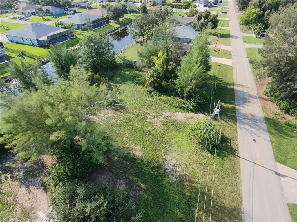 951 15th Pl Property Photo 11