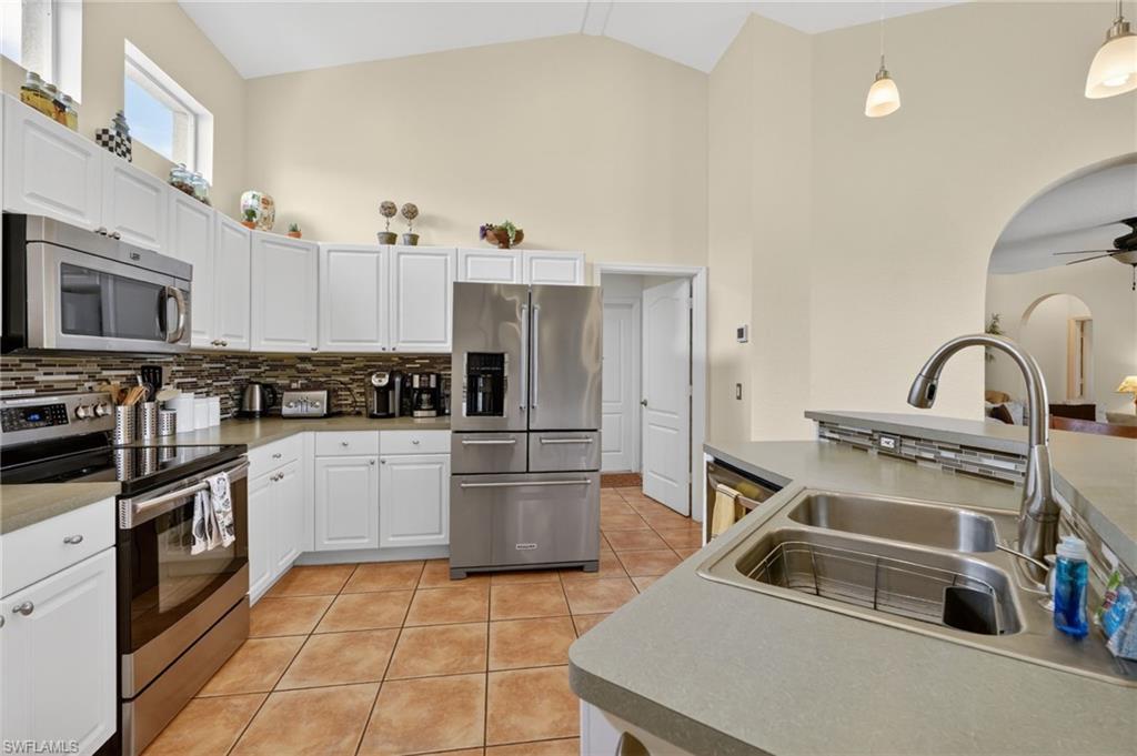 1954 Terrazzo Ln Property Photo 10