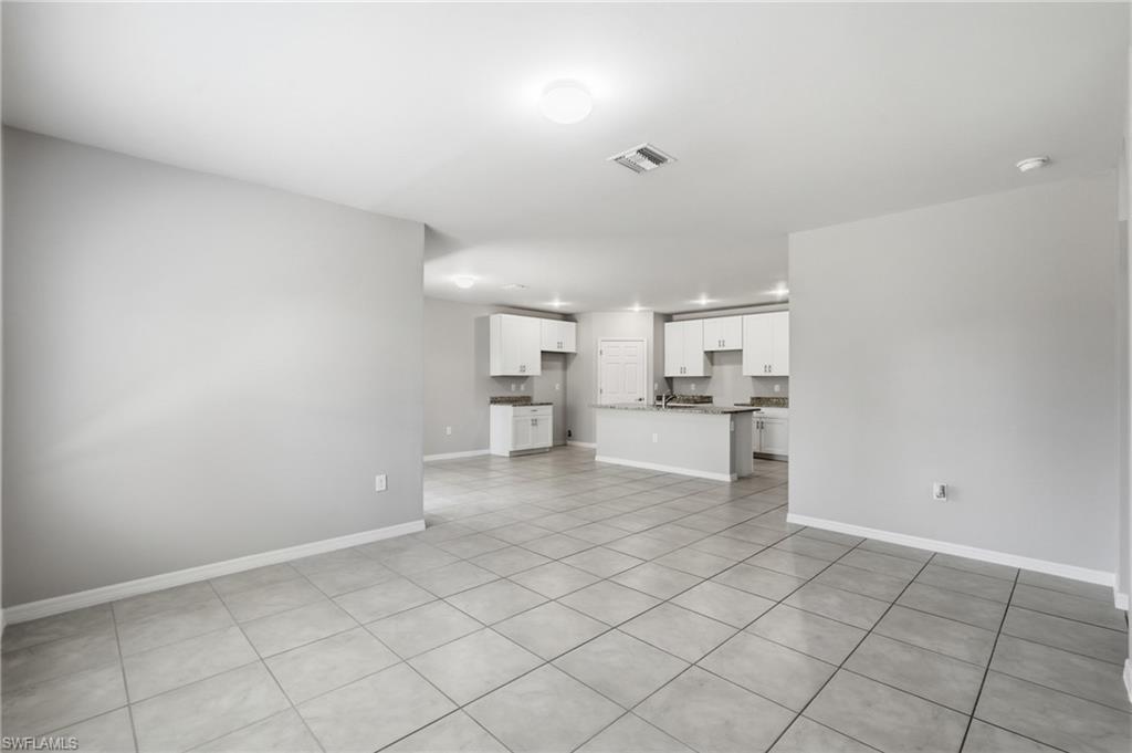 27580 Los Amigos Ln Property Photo 3
