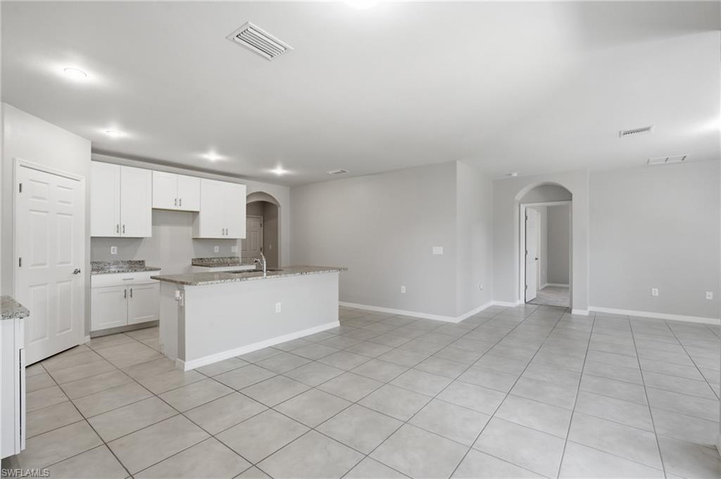 27580 Los Amigos Ln Property Photo 5