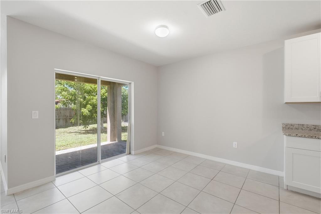 27580 Los Amigos Ln Property Photo 8