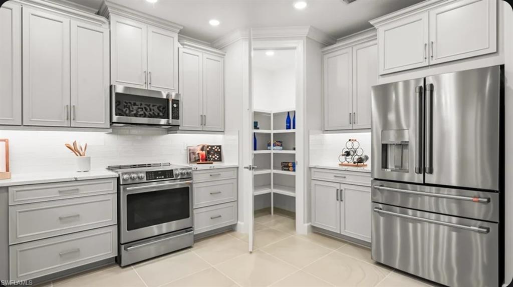 15349 Giardino Dr 13-103 Property Photo 8