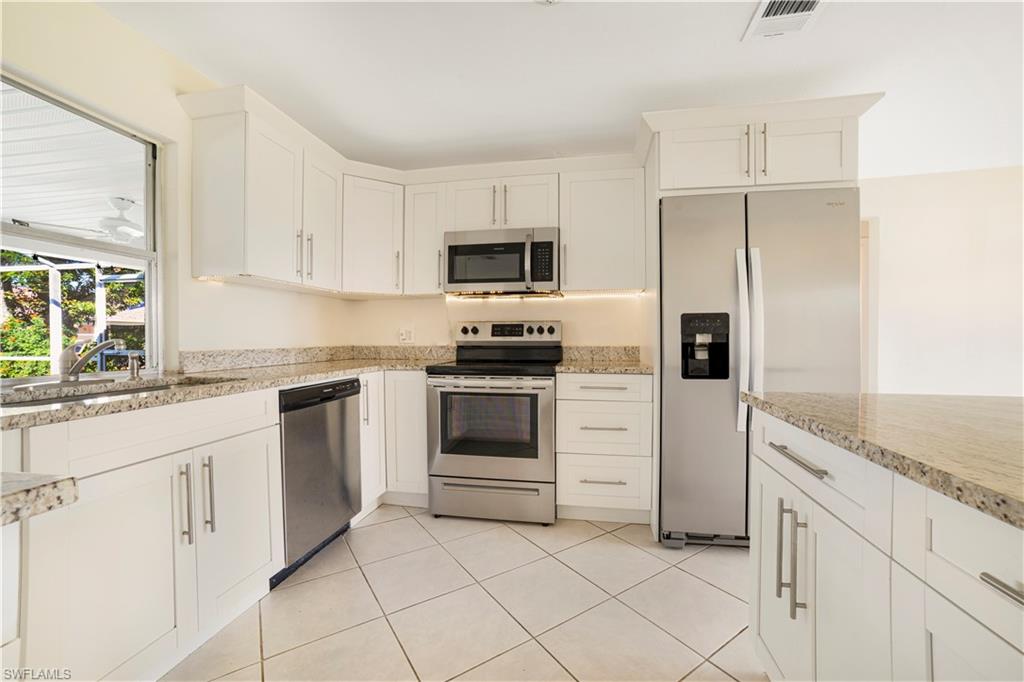 1224 21st Pl Property Photo 6