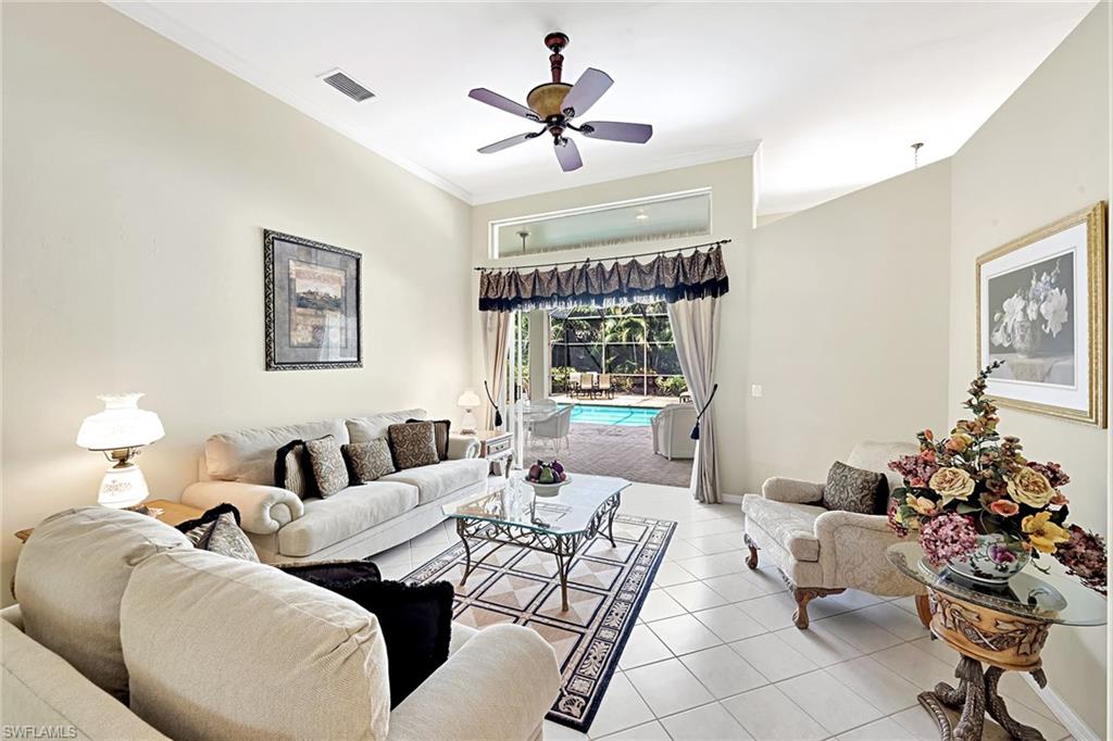 3490 Wild Indigo Ln Property Photo 4