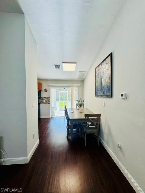 2142 55th Ter Sw B Property Photo 3