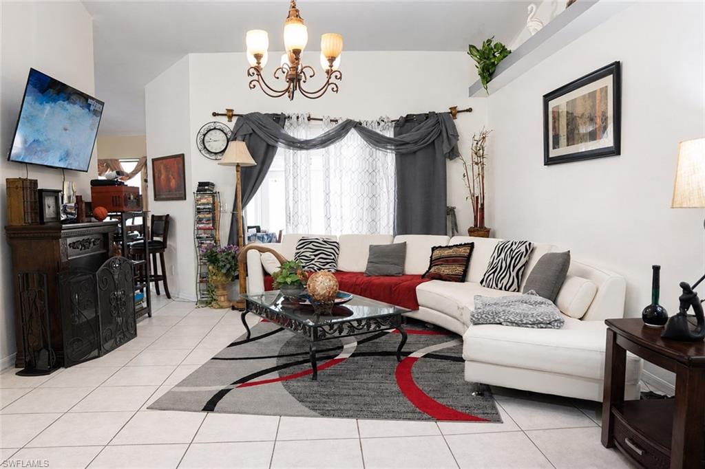 360 Jung Blvd W Property Photo 5