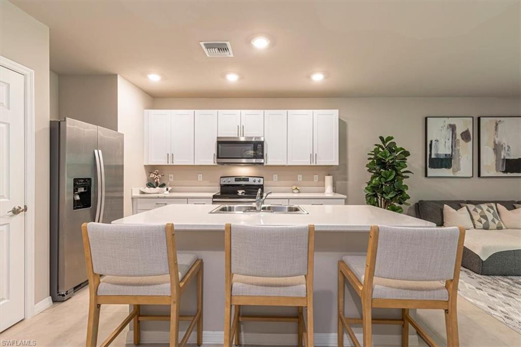 15457 Wildflower Cir Property Photo 5
