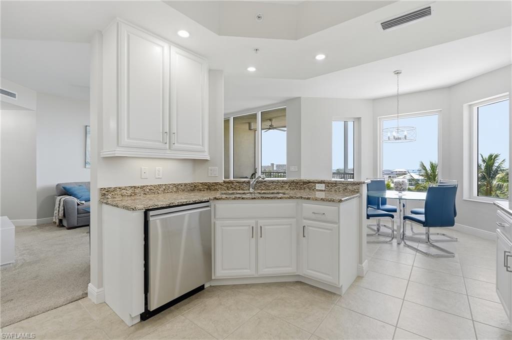 4182 Bay Beach Ln 754 Property Photo 6