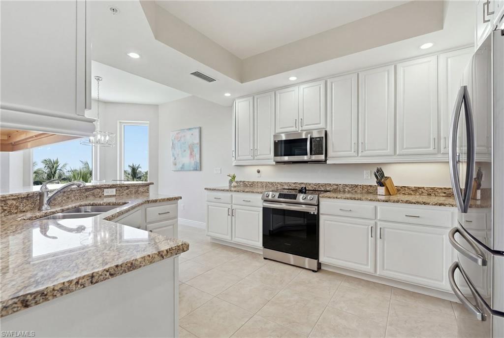 4182 Bay Beach Ln 754 Property Photo 8