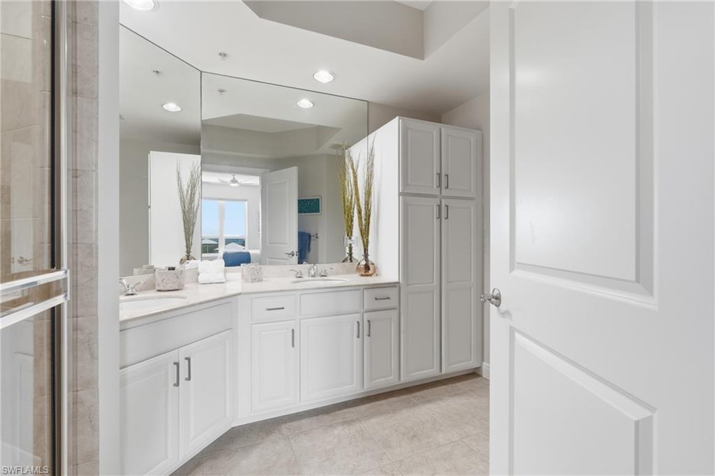 4182 Bay Beach Ln 754 Property Photo 17