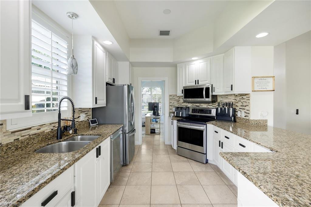 28032 Eagle Ray Ct Property Photo 7