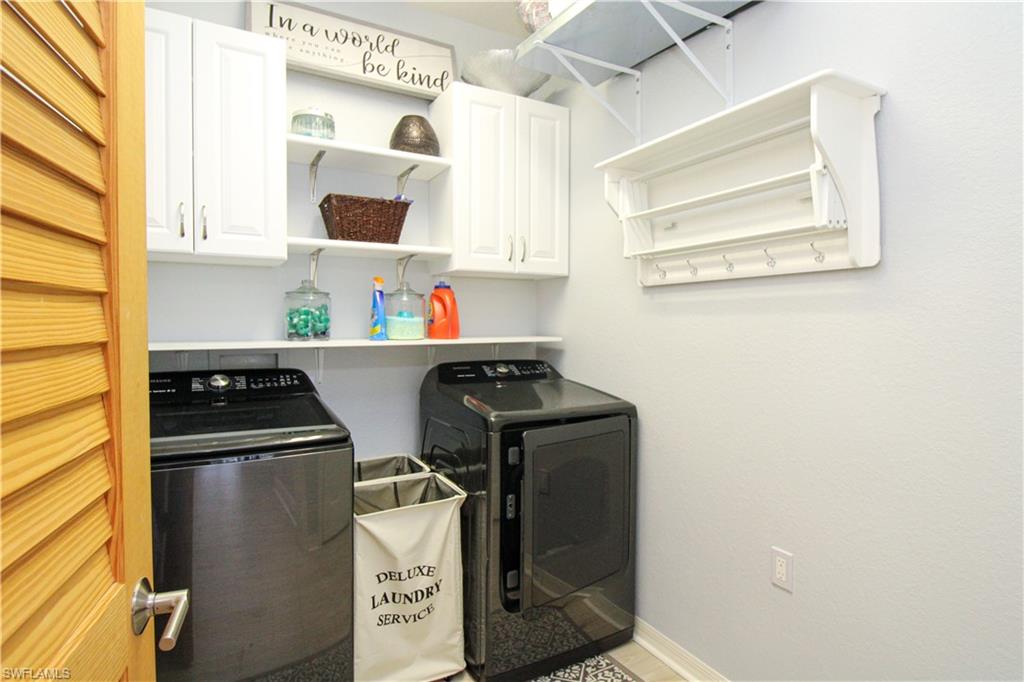 4853 Hampshire Ct 107 Property Photo 35