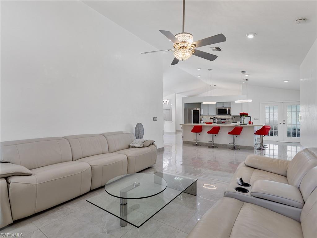 22690 Island Lakes Dr Property Photo 9