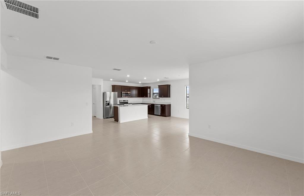 624 Oasis Lake Pl Property Photo 15