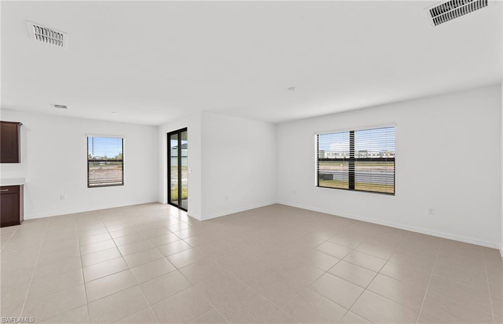 624 Oasis Lake Pl Property Photo 16