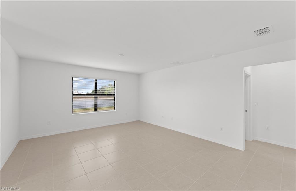 624 Oasis Lake Pl Property Photo 17