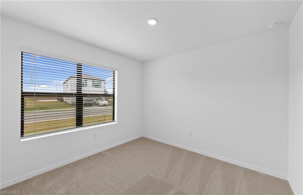 624 Oasis Lake Pl Property Photo 21