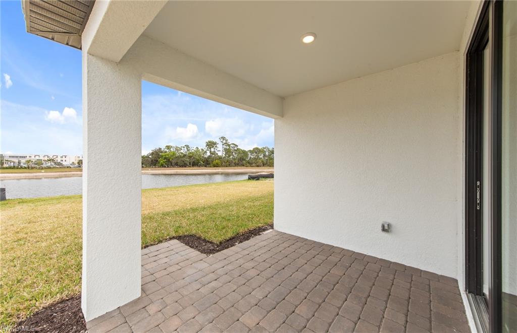 624 Oasis Lake Pl Property Photo 25