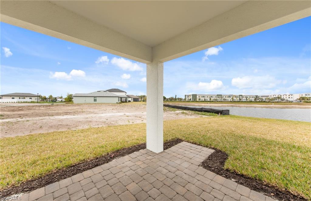 624 Oasis Lake Pl Property Photo 26