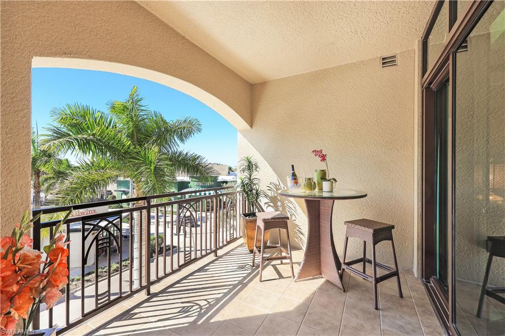 9115 Strada Pl 5314 Property Photo 10