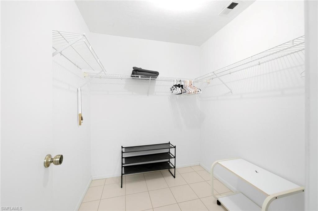 4070 Looking Glass Ln 10 Property Photo 18