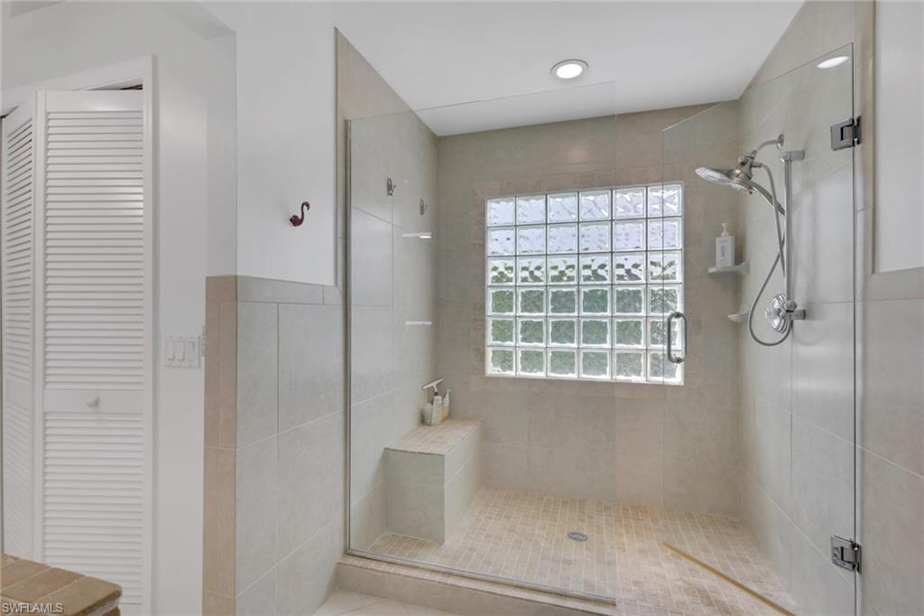 437 Fox Den Cir Property Photo 18