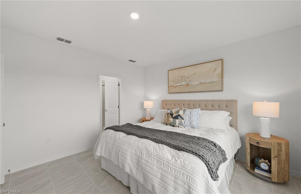 612 Oasis Lake Pl Property Photo 24