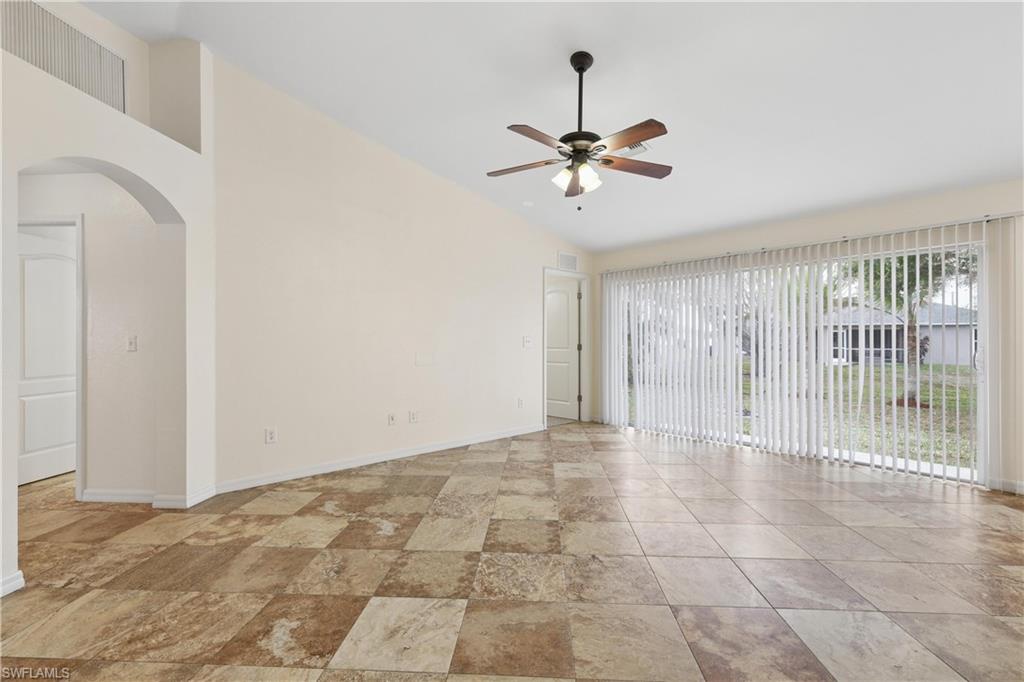 2846 3rd St Property Photo 5