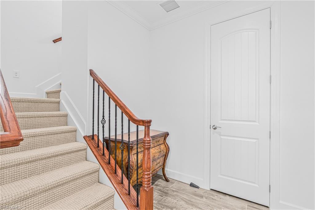 10647 Tiki Ct Property Photo 22