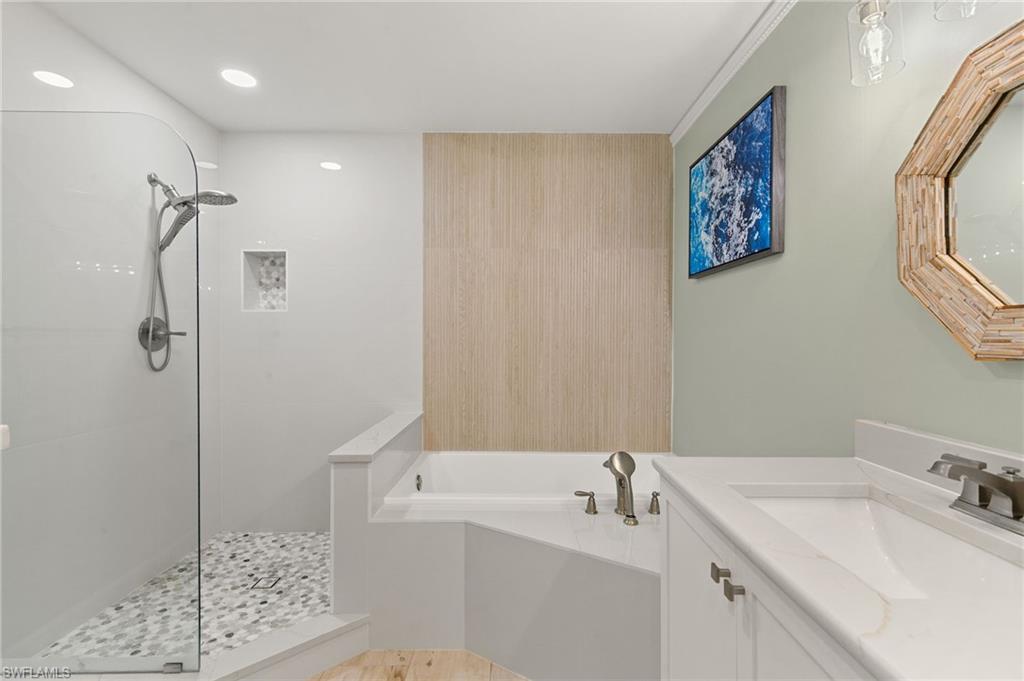 201 Vintage Bay Dr 2 Property Photo 18