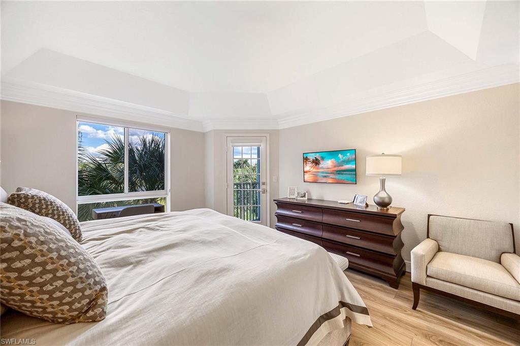 226030915 Property Photo 16