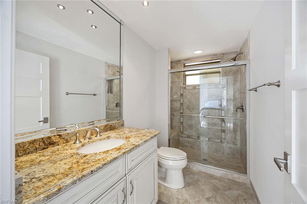 226030915 Property Photo 21