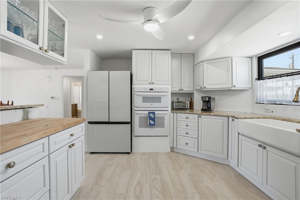 120 Albatross St Property Photo 15