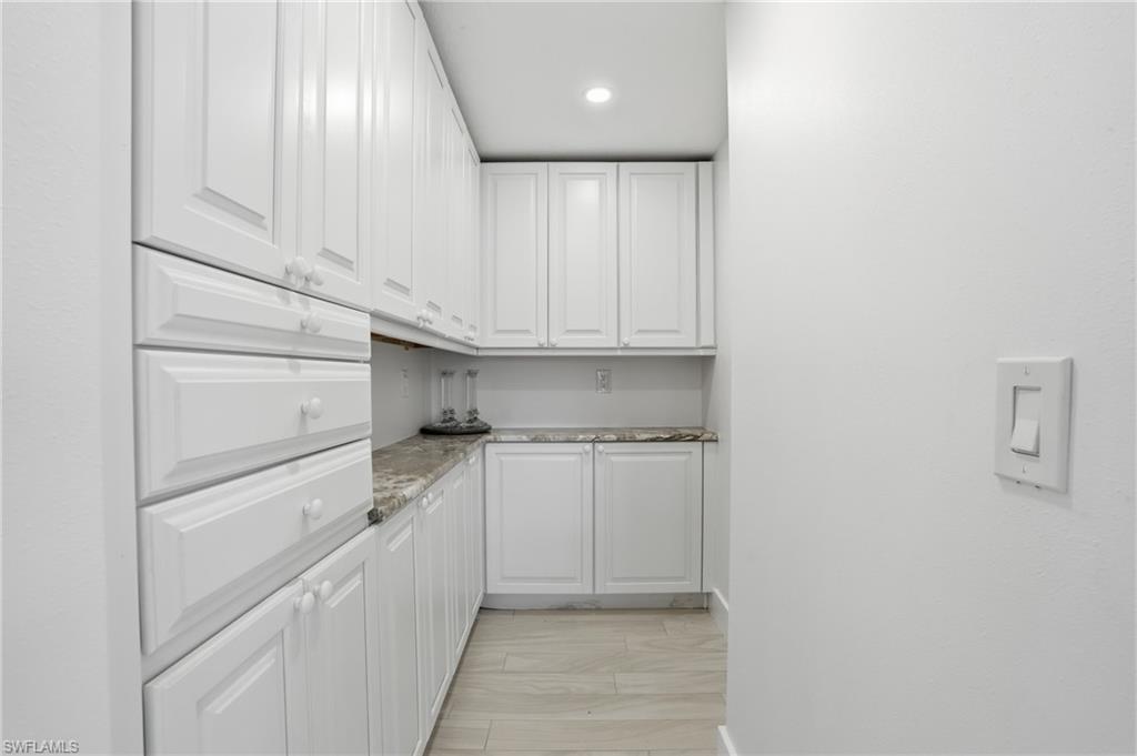 120 Albatross St Property Photo 18
