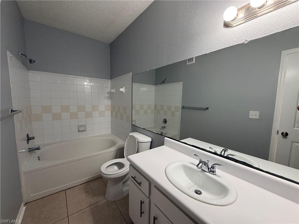 11520 Villa Grand 1023 Property Photo 7