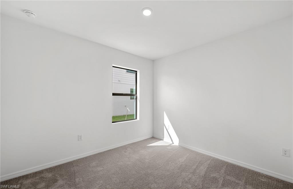 271 Silent Lake Dr Property Photo 5