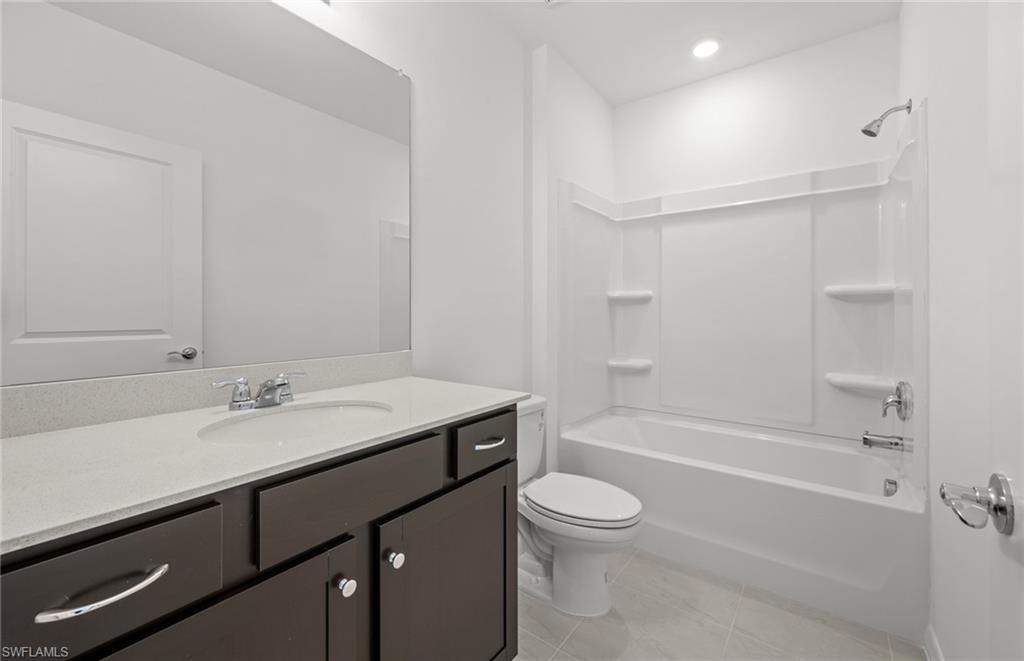 271 Silent Lake Dr Property Photo 6