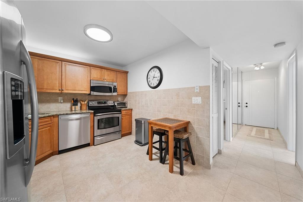4200 Belair Ln 101 Property Photo 7