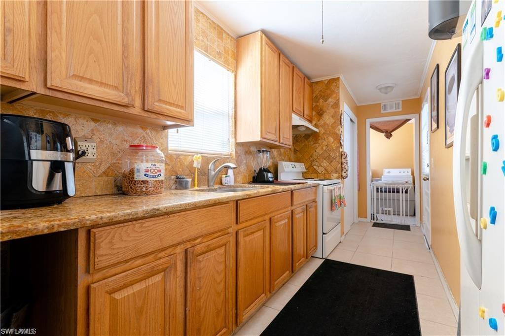 4617 Lee Blvd Property Photo 4