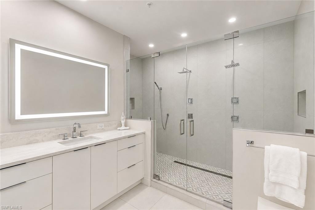 173 Colonade Cir 1401 Property Photo 17