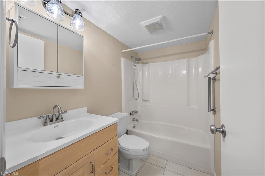 1004 Manatee Rd H206 Property Photo 15