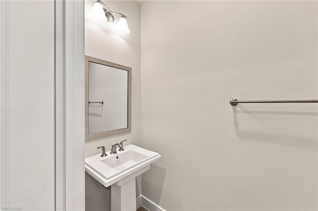 13013 Pembroke Dr Property Photo 15