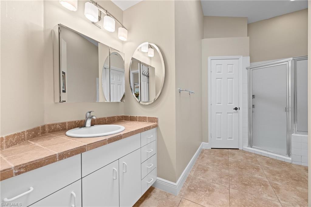 226030993 Property Photo 15