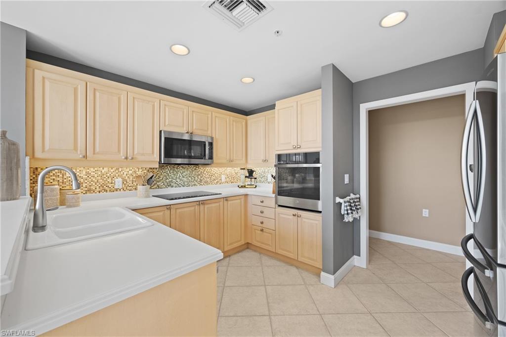 4751 Bonita Bay Blvd 1805 Property Photo 8