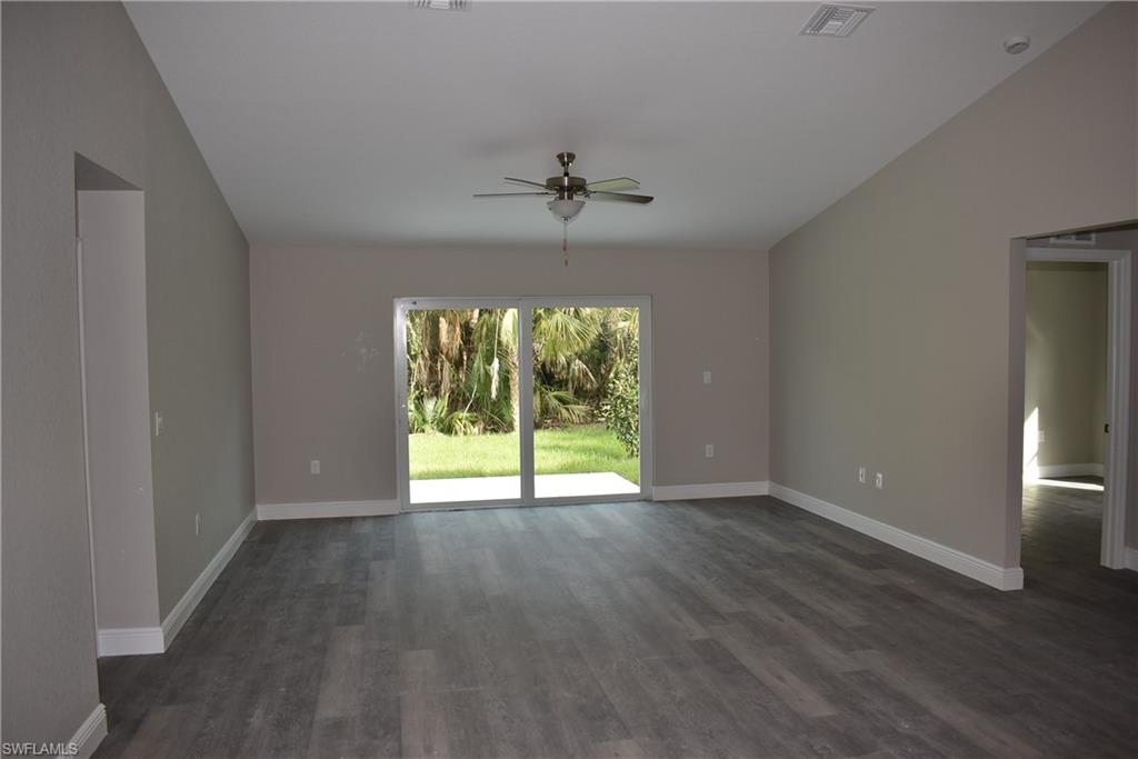 4306 Billingham Ln Property Photo 5